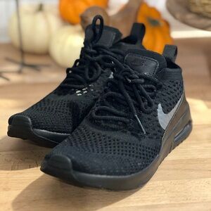 Nike Black and Gray Running Shoes
